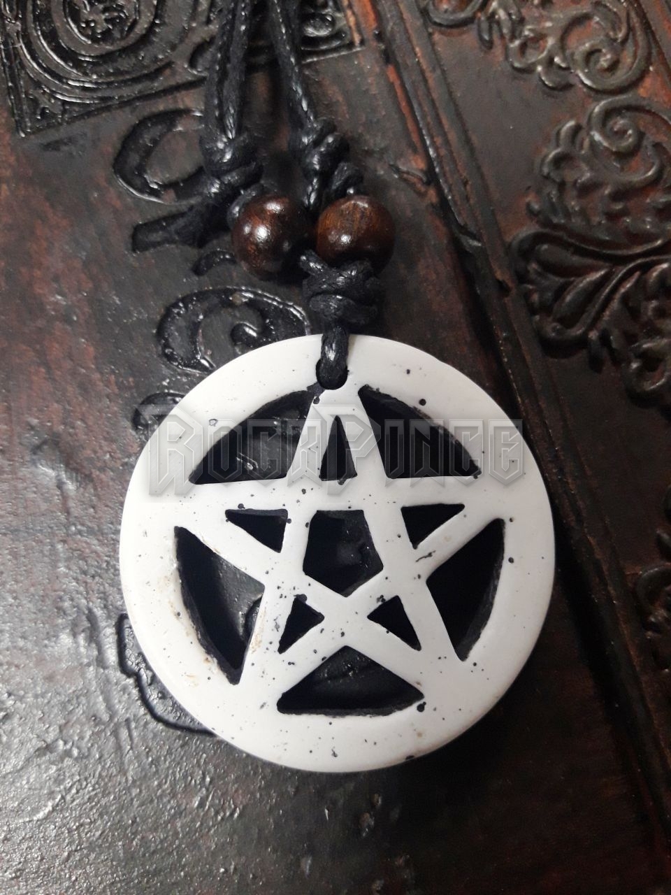 White Pentagram - medál