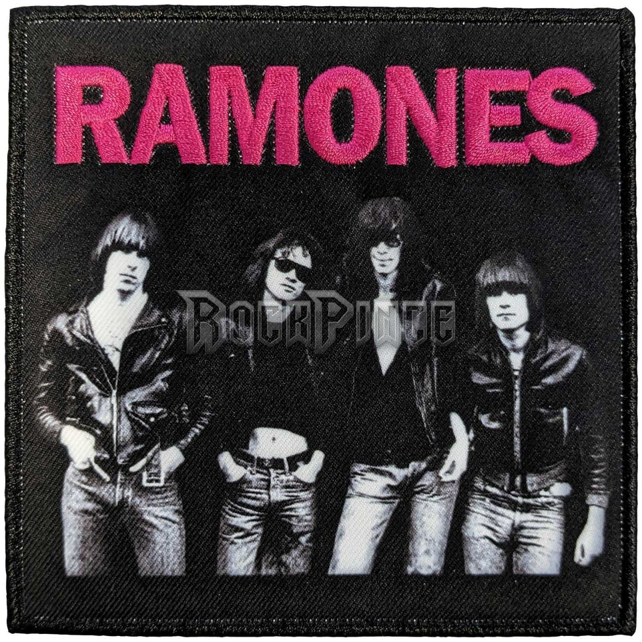 Ramones - Band Photo - kisfelvarró - RAPAT10